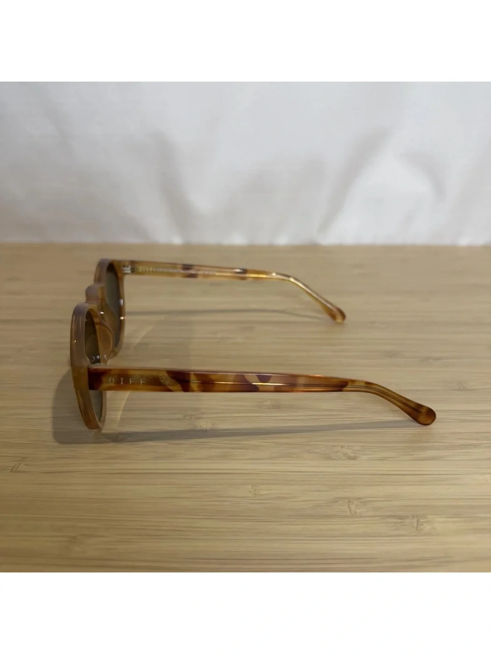 Diff Sunglasses Cody Tortoise Frames DE01-0166-SLGRN Size: 51-19-145 Round Chic
